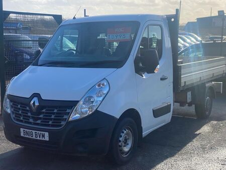 RENAULT MASTER 2.3 dCi 35 Business FWD MWB Euro 6 2dr
